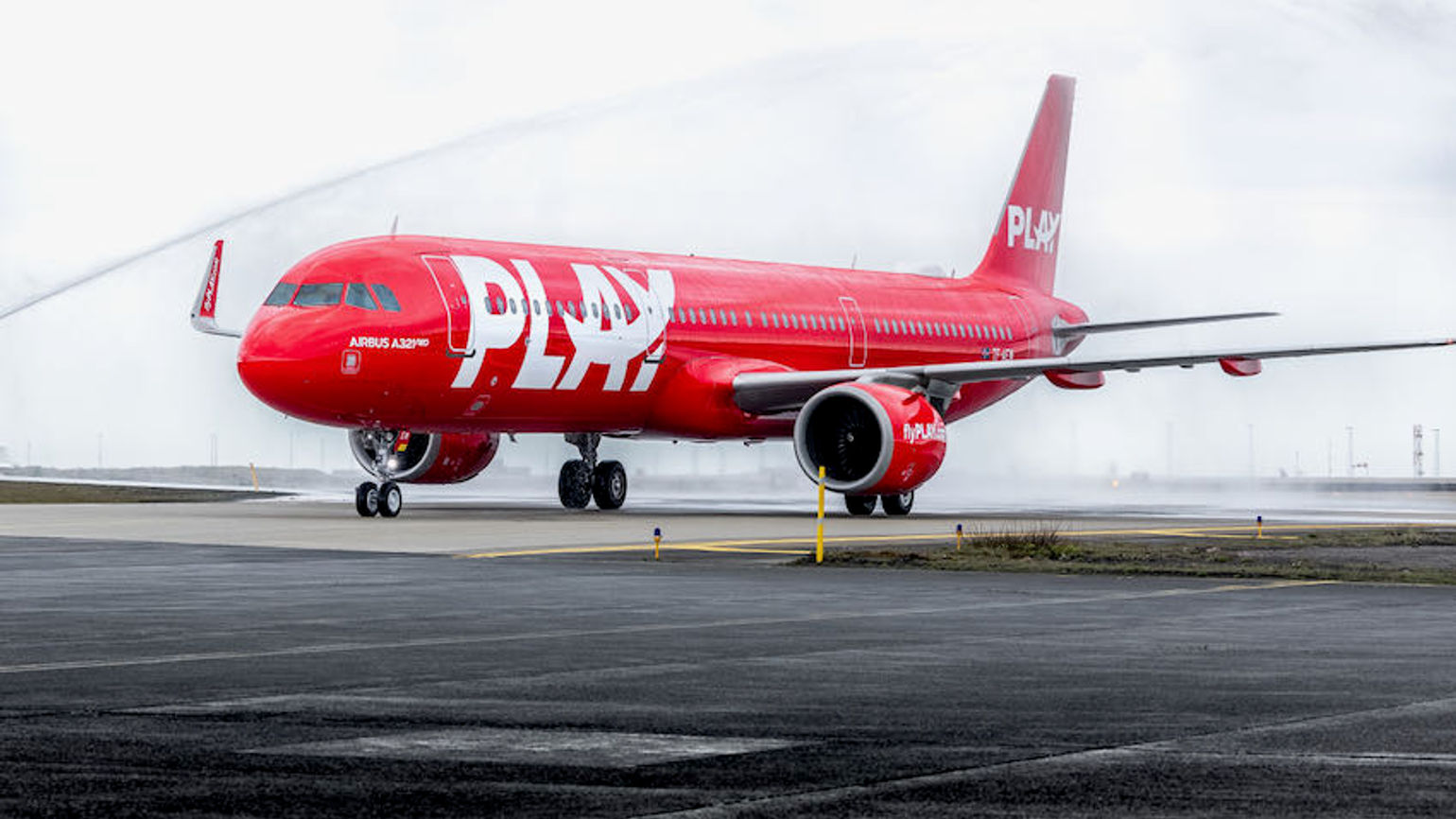Low-cost airline PLAY